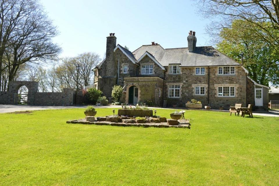 Knole Farm Bed and Breakfast Okehampton Exteriör bild