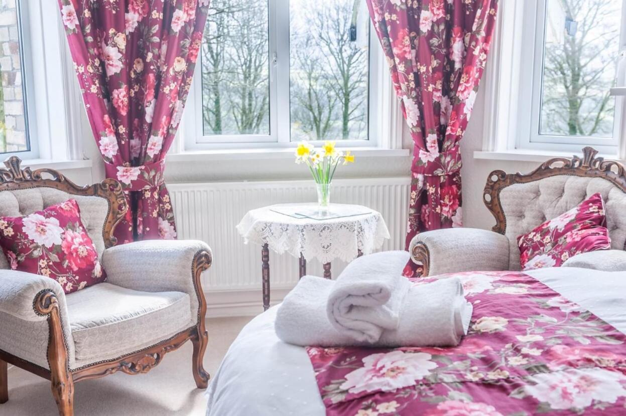 Knole Farm Bed and Breakfast Okehampton Exteriör bild
