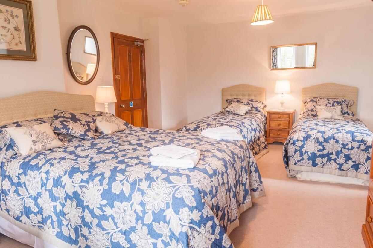 Knole Farm Bed and Breakfast Okehampton Exteriör bild